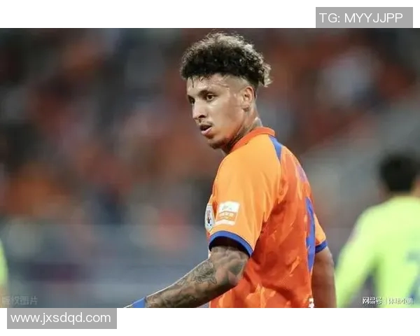 足球明星的卷发背后故事揭秘及其对时尚潮流的影响 足球明星的卷发背后故事揭秘及其对时尚潮流的影响