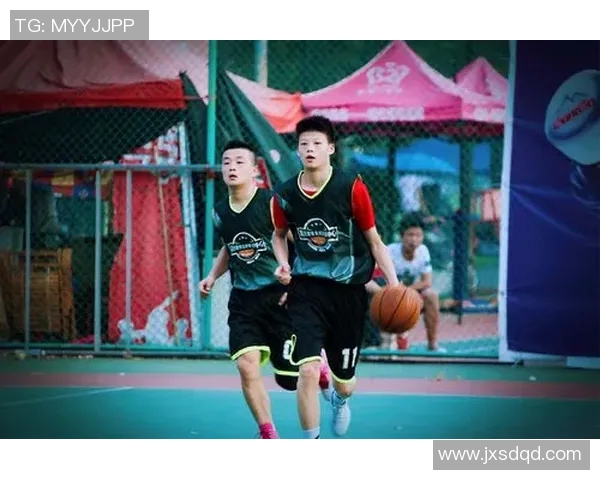 萍乡篮球明星的崛起与奋斗历程揭秘，展现青春热血与梦想追逐的精彩故事